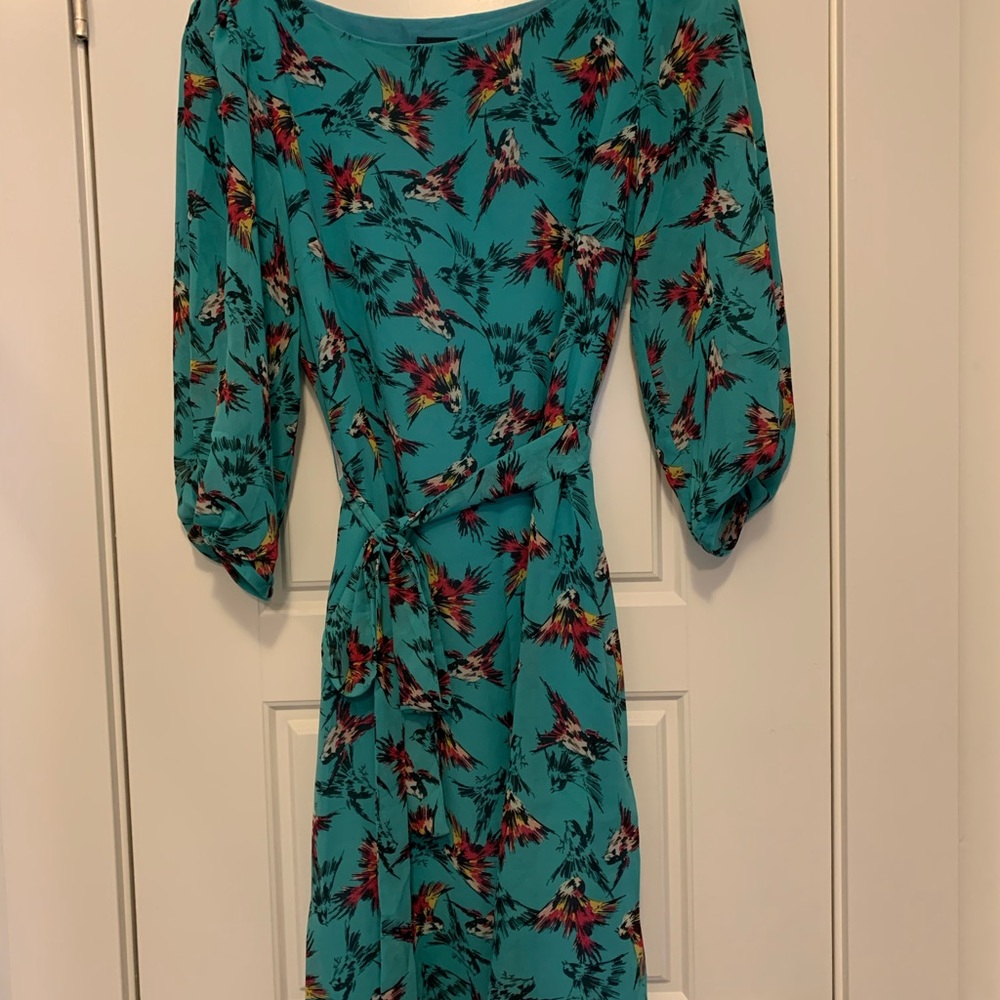 Beautiful, airy dress with hummingbird pattern.